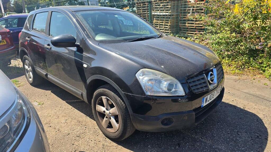 Nissan Qashqai 1.6 Visia 2Wd Black