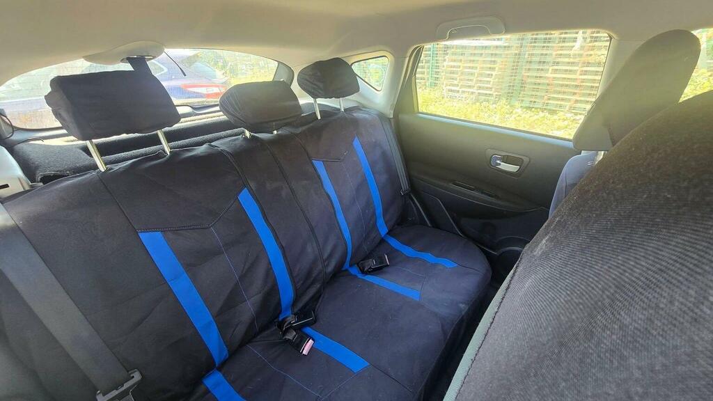Nissan Qashqai 1.6 Visia 2Wd Black #6