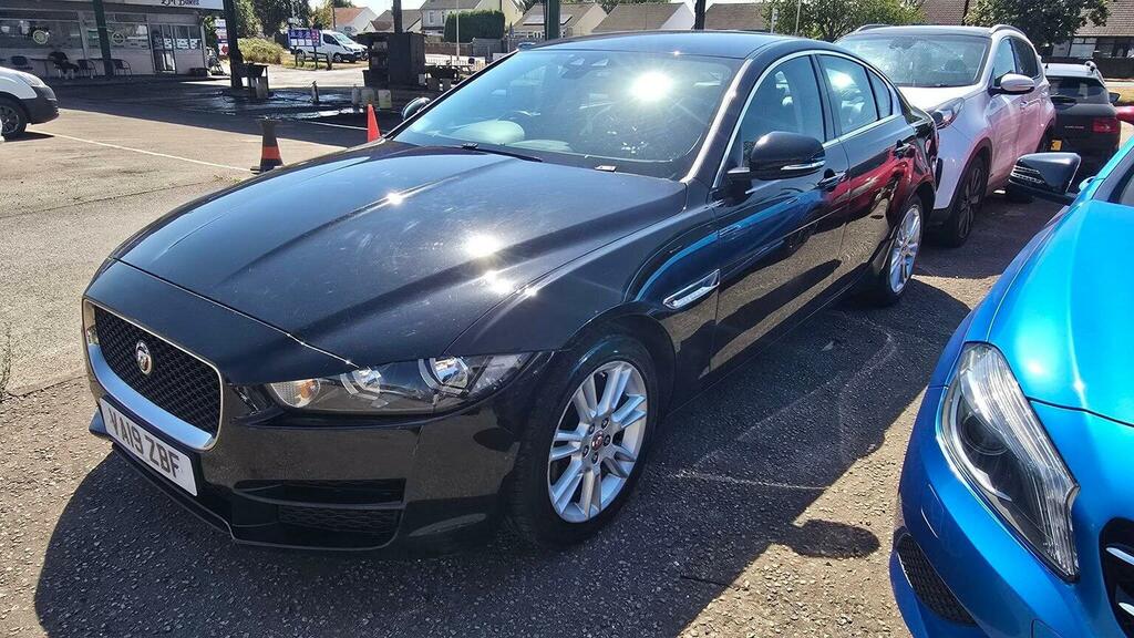 Jaguar XE 2.0D Prestige Euro 6 Ss Black #2