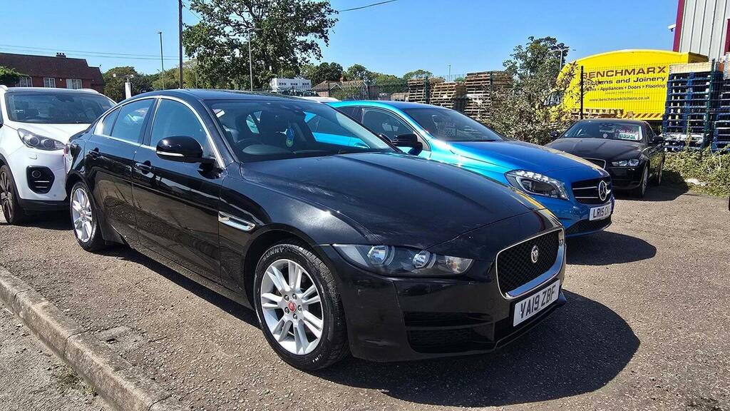 Jaguar XE 2.0D Prestige Euro 6 Ss Black