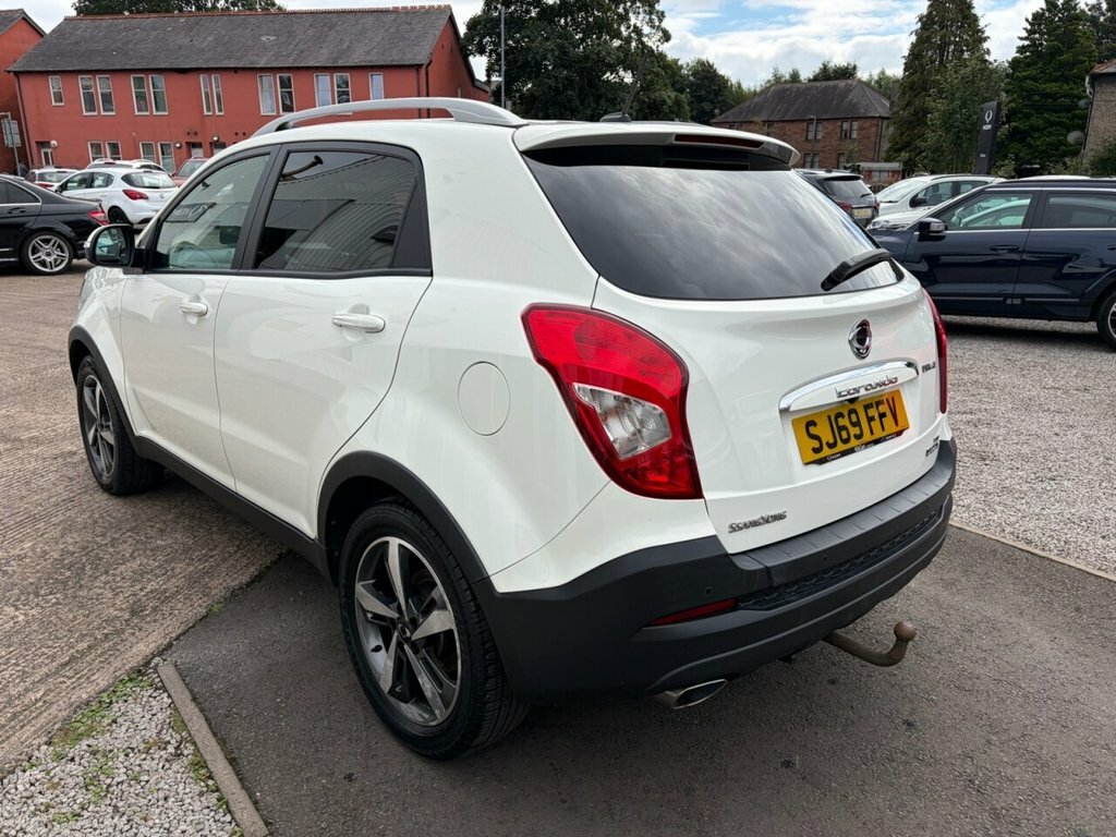 SsangYong Korando 2L Ultimate White #6
