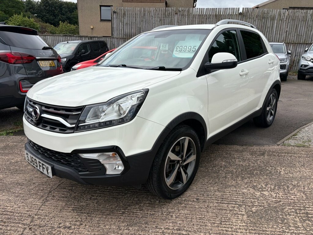 SsangYong Korando 2L Ultimate White #4