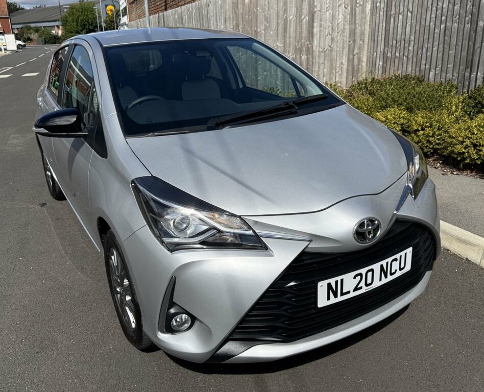Toyota Yaris 1.5L Icon Silver #3