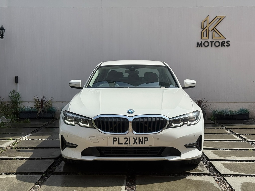 BMW 3 Series 2.0 330E 12Kwh Se Pro Saloon Plug-in Hy PL21XNP White #2
