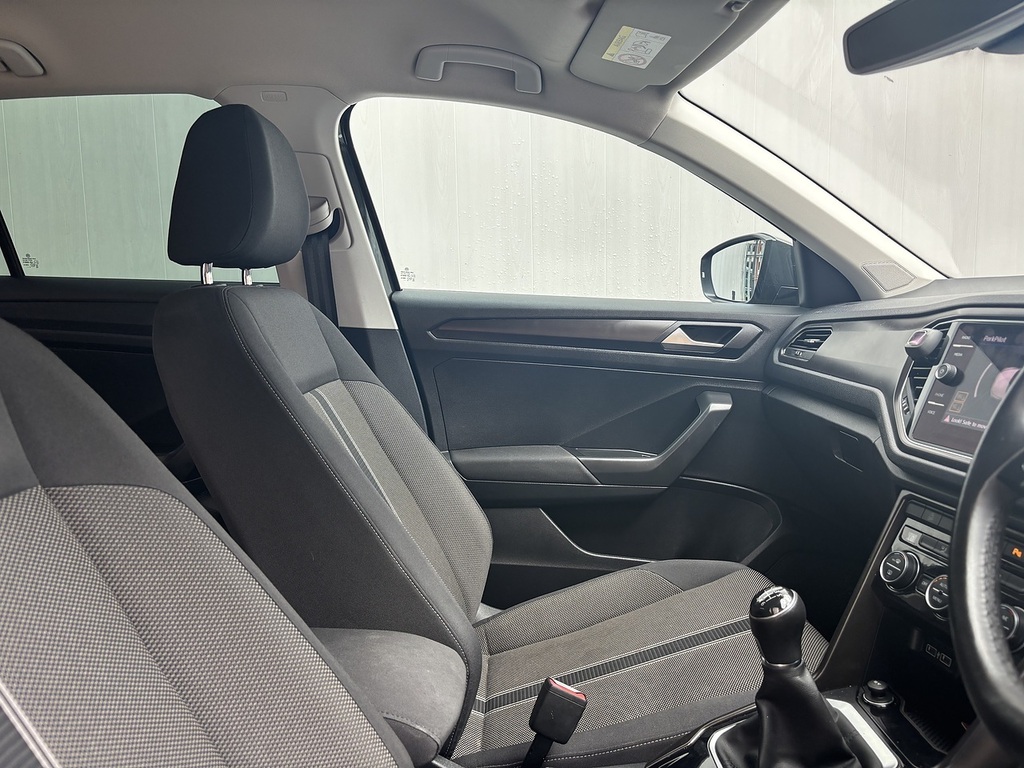Volkswagen T-Roc 1.5 Tsi Evo Se Grey #4