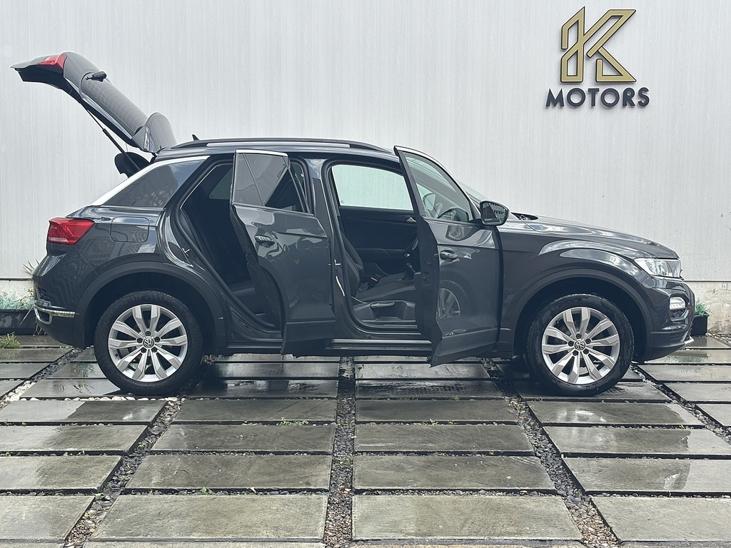 Volkswagen T-Roc 1.5 Tsi Evo Se Grey #3