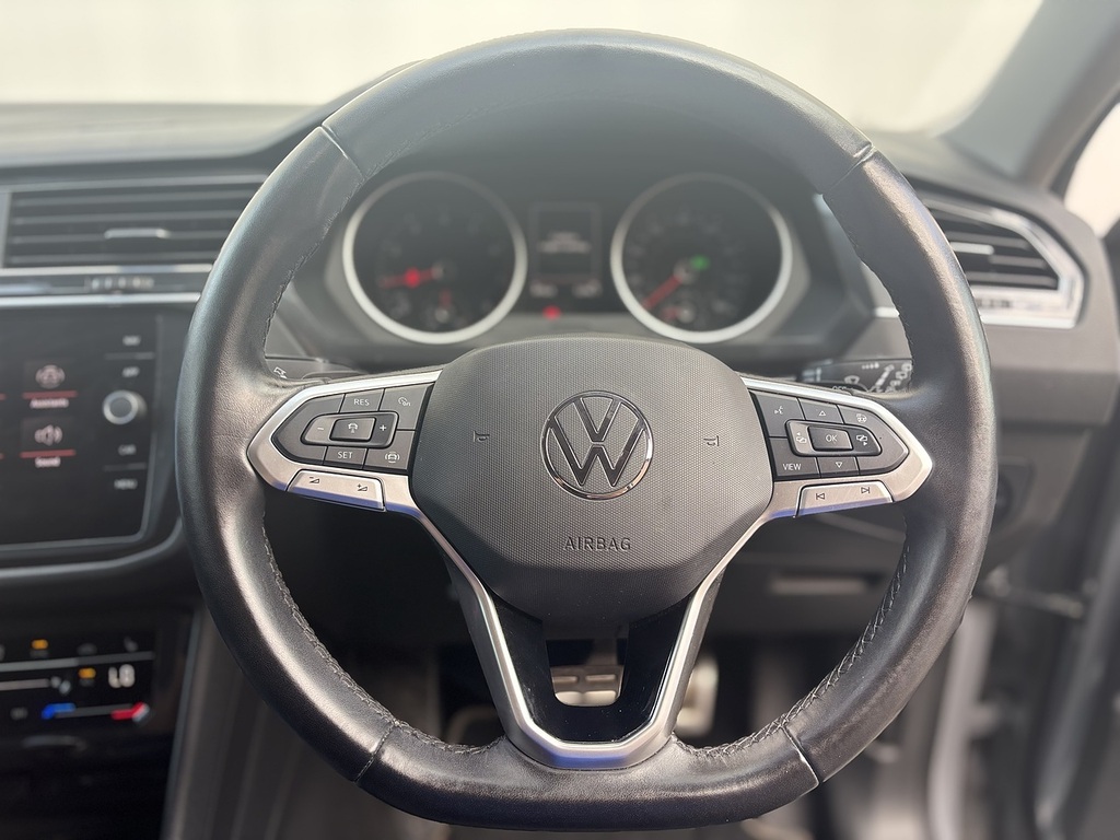 Volkswagen Tiguan R-line White #18