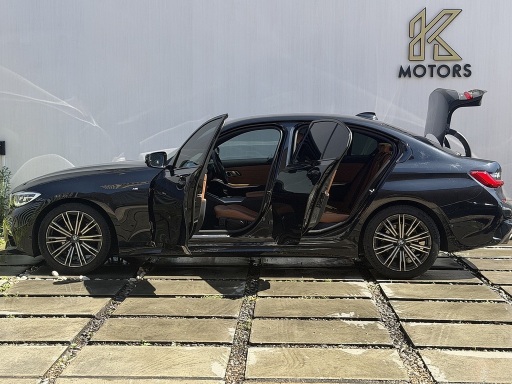BMW 3 Series 320I M Sport Saloon Black #30