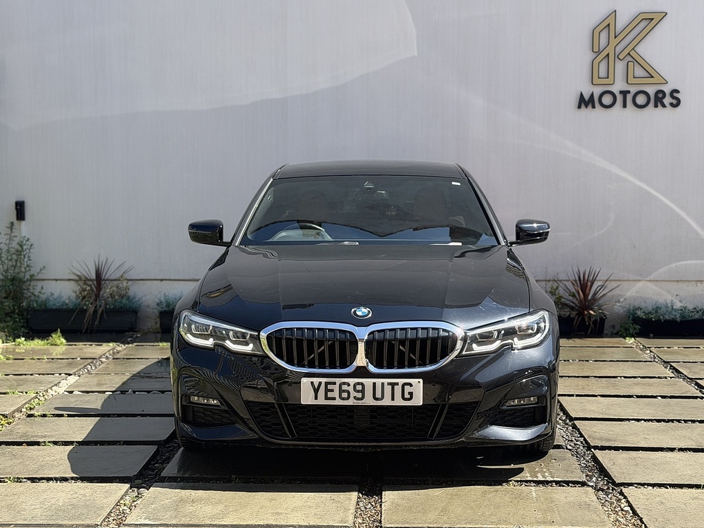 BMW 3 Series 320I M Sport Saloon Black #2