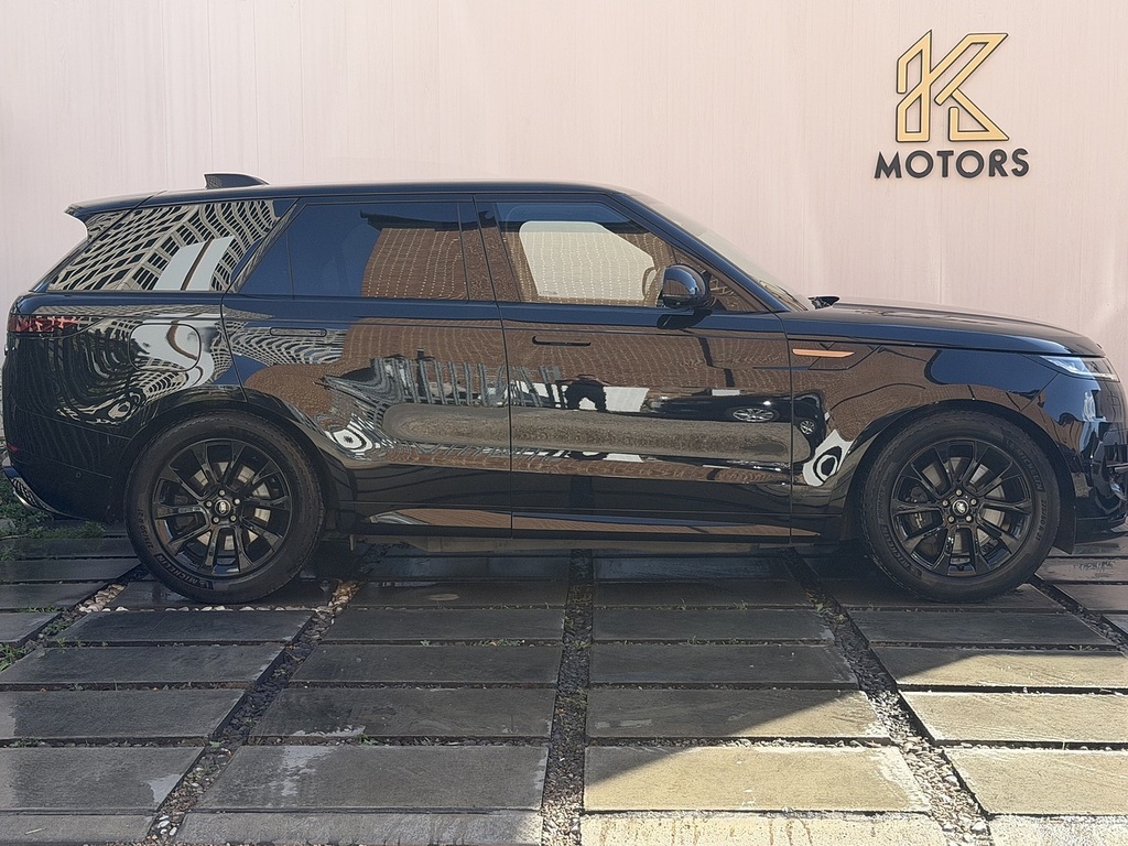 Land Rover Range Rover Sport 3.0 P440e 38.2Kwh Dynamic Se Suv Plug-i HT23GKY Black #3