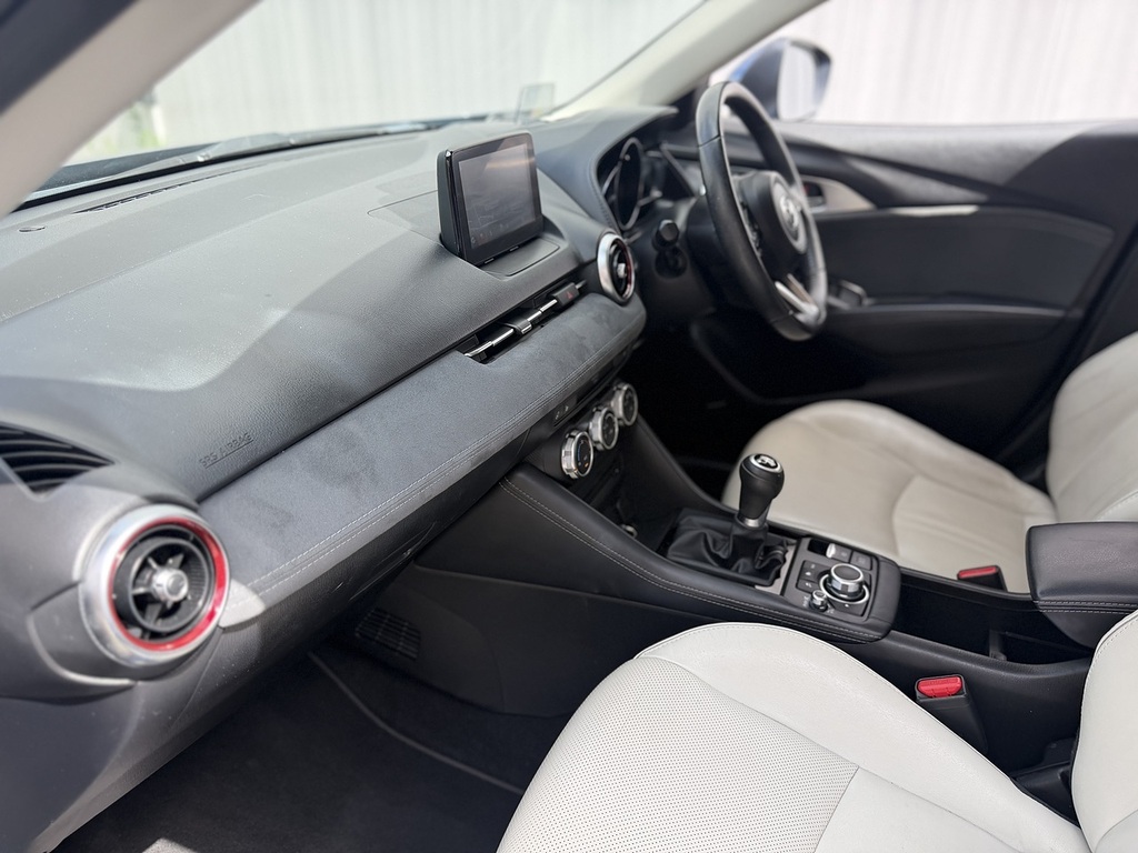 Mazda CX-3 2.0 Skyactiv-g Sport Nav Suv Eur Black #33