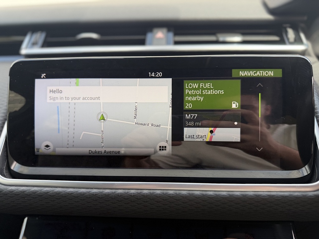 Land Rover Range Rover Velar Land Rover 2.0 D240 R-dynamic S Estate White #19