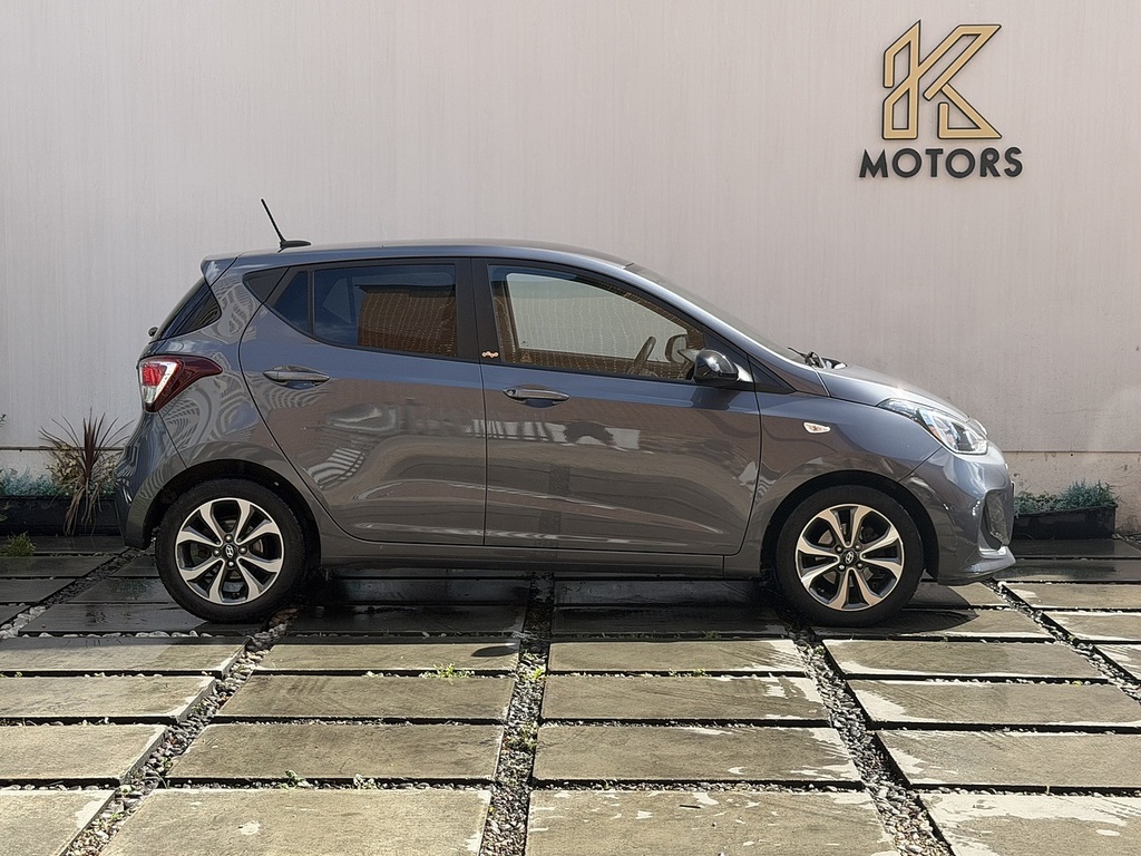 Hyundai I10 1.0 Play Hatchback Euro 6 67 Ps Grey #3