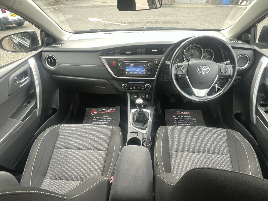Toyota Auris 1.8 Vvt-i Icon Plus 98 Bhp Blue #11