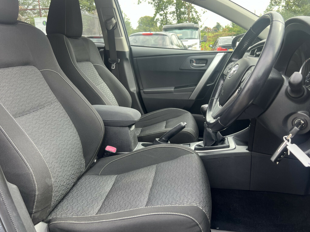 Toyota Auris 1.8 Vvt-i Icon Plus 98 Bhp Blue #12
