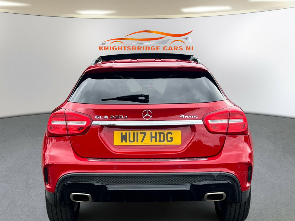 Mercedes-Benz GLA Class 220 D 4Matic Amg Line Premium #5