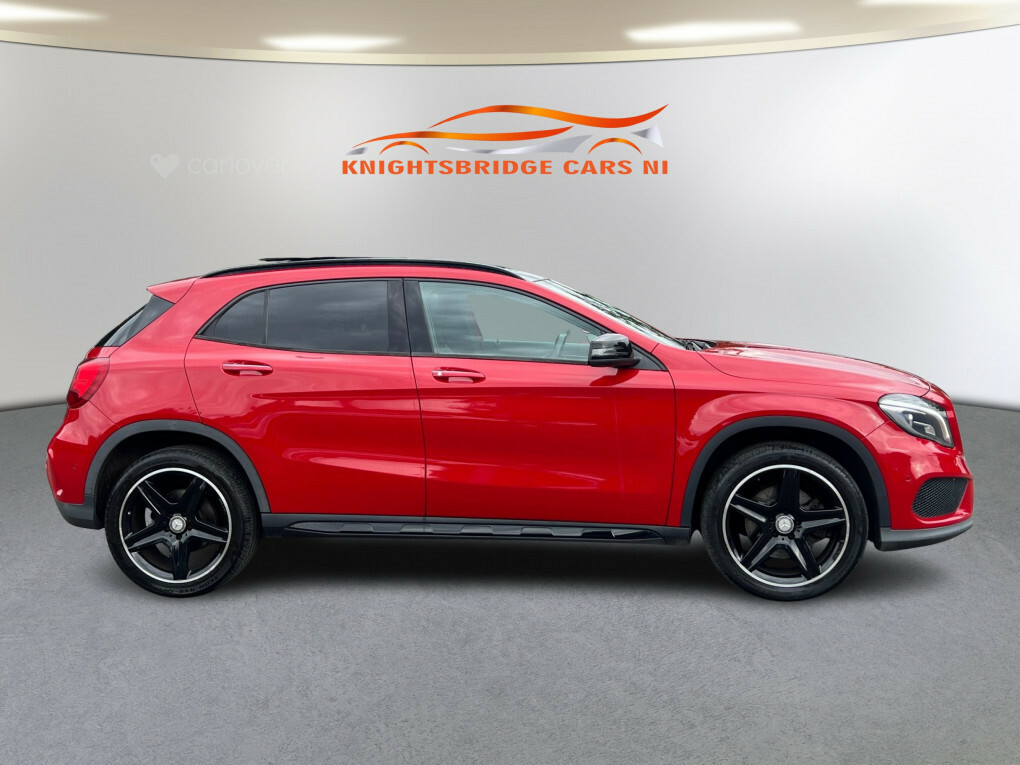 Mercedes-Benz GLA Class 220 D 4Matic Amg Line Premium #3