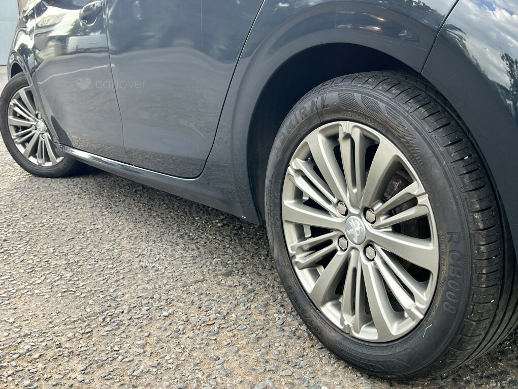 Peugeot 208 1.2 Puretech Signature Euro 6 Ss #7