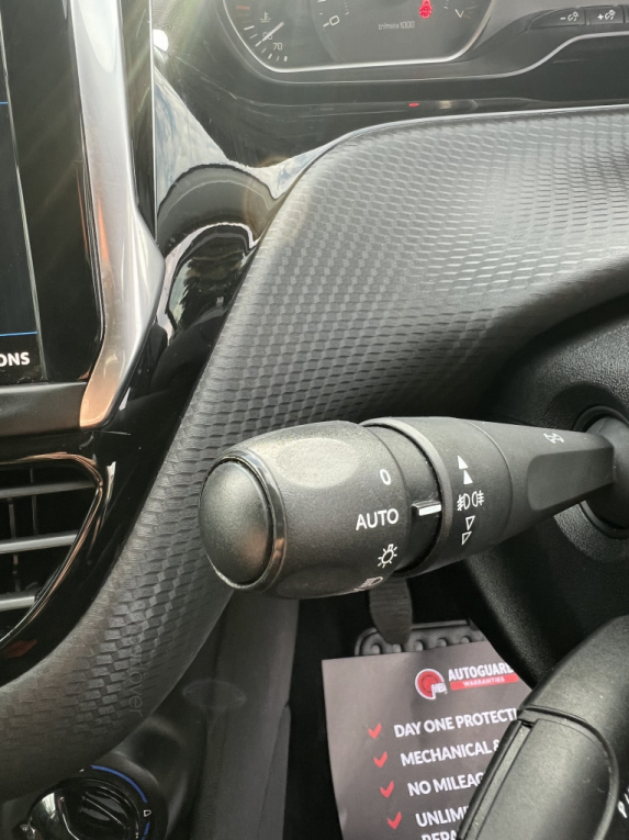 Peugeot 208 1.2 Puretech Signature Euro 6 Ss #15