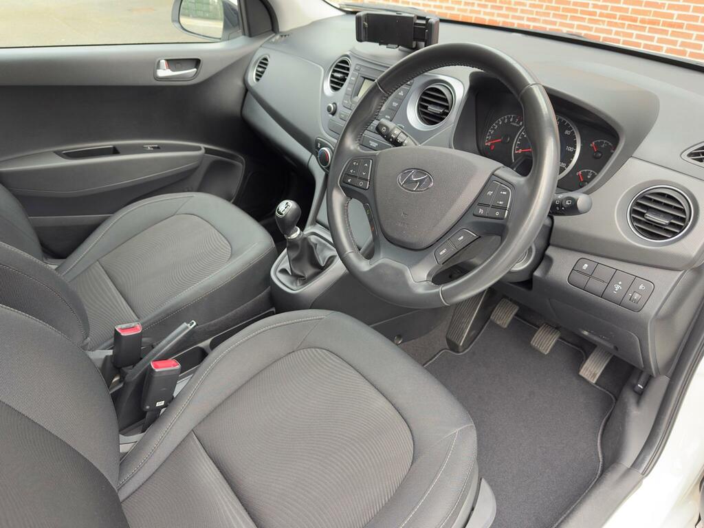 Hyundai I10 Premium #3