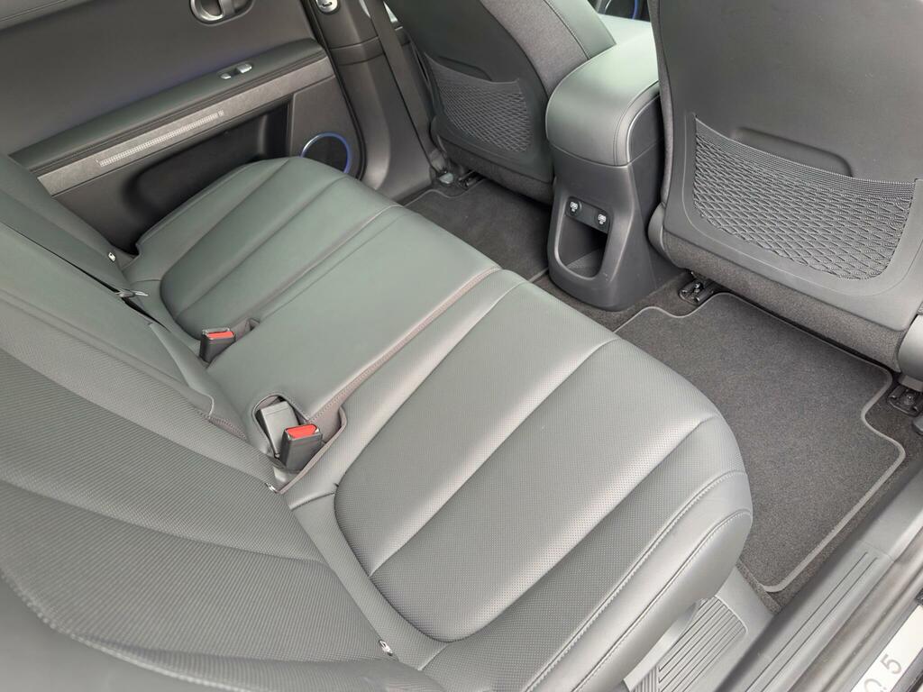 Hyundai Ioniq 5 168Kw Namsan Edition 77 Kwh White #25
