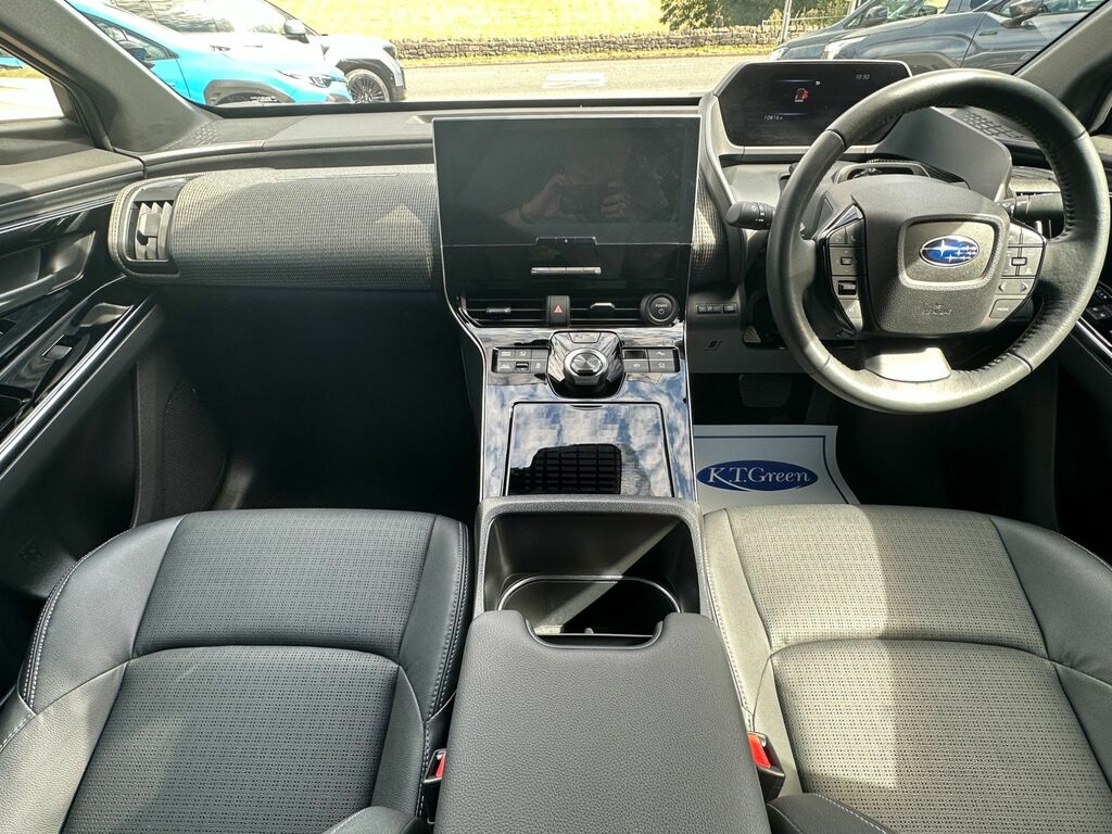 Subaru Solterra 71.4Kwh Touring Suv Awd 218 Ps Silver #9