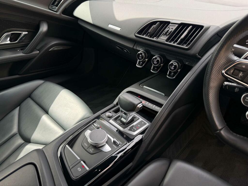 Audi R8 Coup V10 Plus 5.2 Fsi Quattro 610 Ps S Tronic White #39