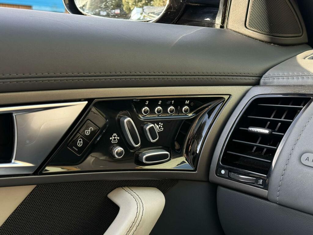 Jaguar F-Type Jaguar F-type 3.0 V6 S Euro 5 Bt13 Lrv Silver #32