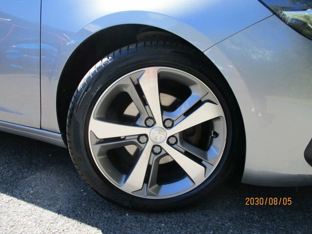 Peugeot 308 SW 308 Tech Edition Sw Puretech Ss Black #17