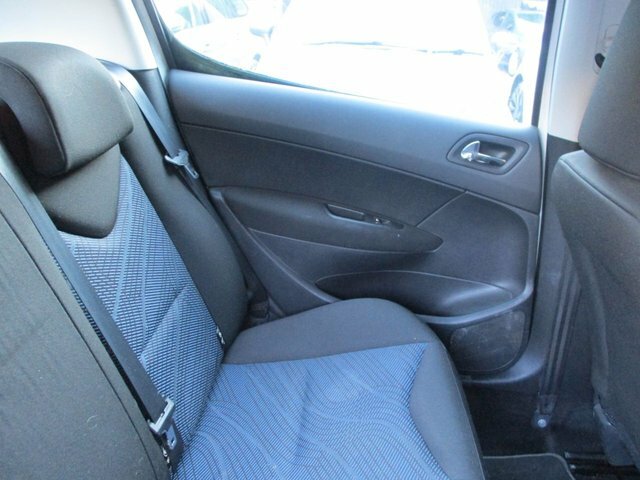 Peugeot 308 1.4 Vti Envy Hatchback 144 Gkm Blue #8