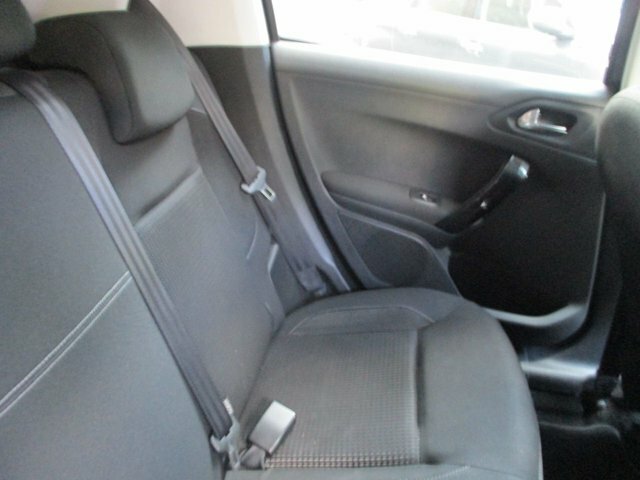 Peugeot 208 1.2 Puretech Signature Euro 6 Ss #10