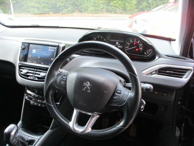 Peugeot 208 1.2 Puretech Signature Euro 6 Ss #8