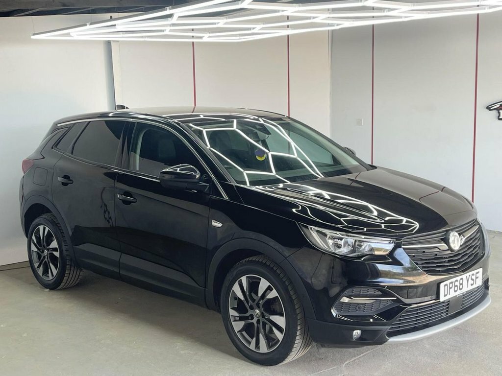 Vauxhall Grandland X 1.5L Sport Nav Black #3