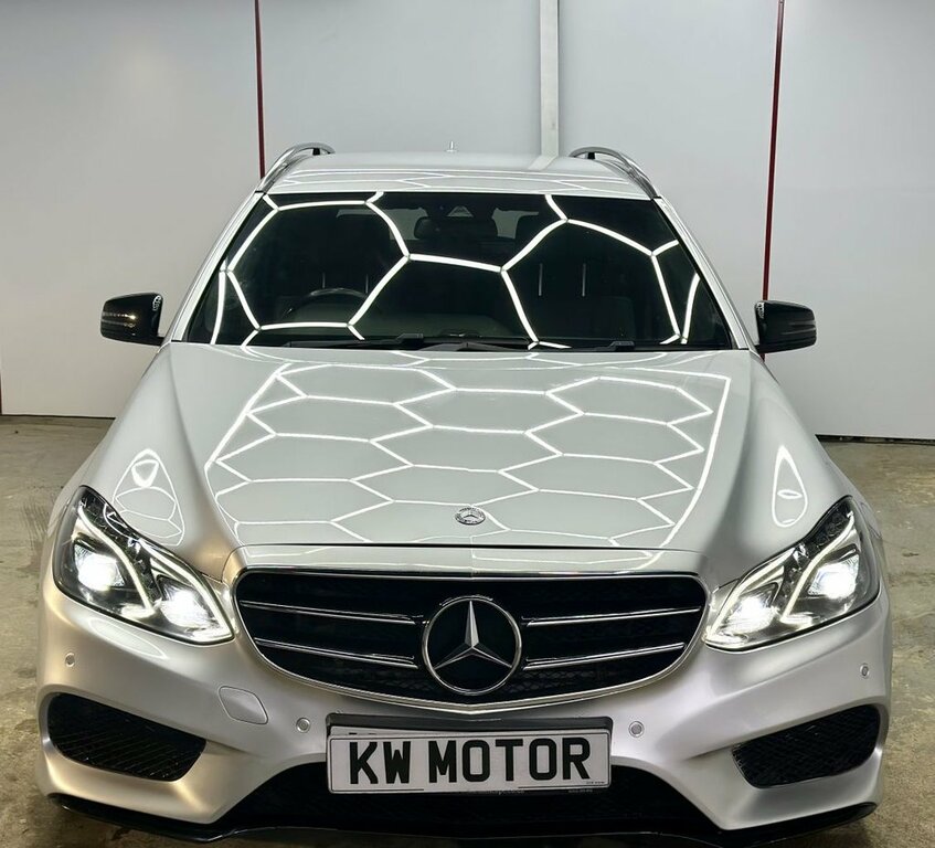 Mercedes-Benz E Class 2L Amg Night Edition Silver #4