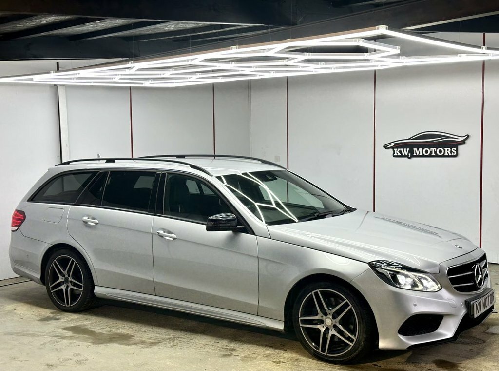 Mercedes-Benz E Class 2L Amg Night Edition Silver #3