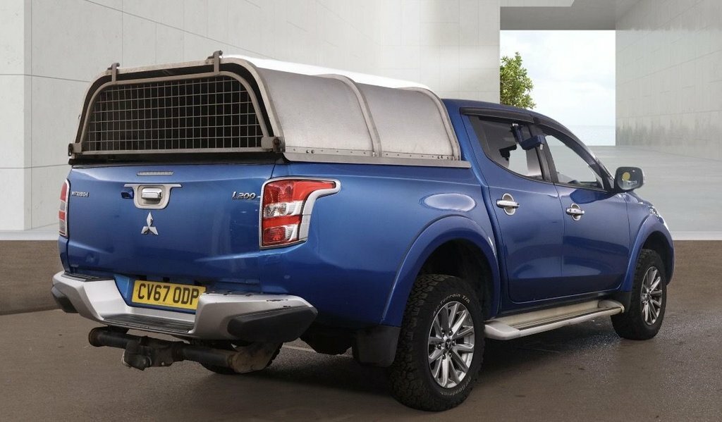Mitsubishi L200 2.4L Dc Barbarian Blue #4