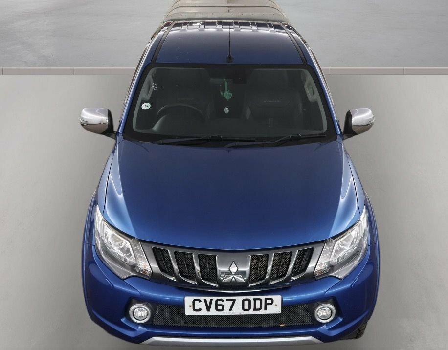 Mitsubishi L200 2.4L Dc Barbarian Blue #2