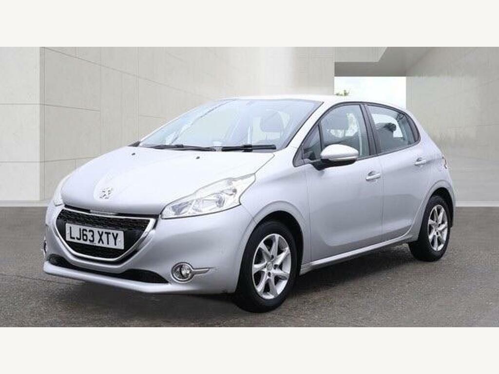 Peugeot 208 1.2 Vti Active Euro 5 LJ63XTY Silver #2