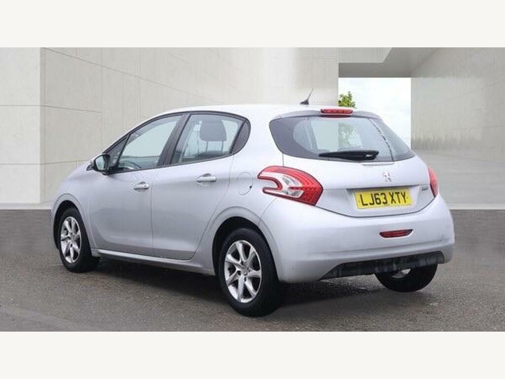 Peugeot 208 1.2 Vti Active Euro 5 LJ63XTY Silver #3