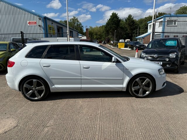 Audi A3 2.0 Tdi Black Edition Sportback Black #2