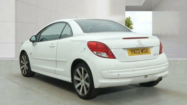 Peugeot 207 CC 1.6 Hdi Roland Garros Convertible Manua White #3