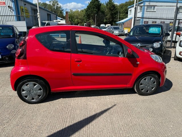Peugeot 107 1.0 12V Active Hatchback Euro 5 Red #2
