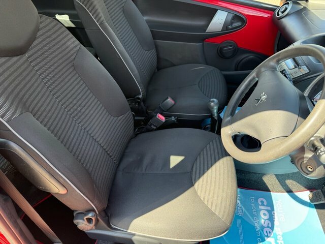 Peugeot 107 1.0 Allure 68 Bhp Silver #9