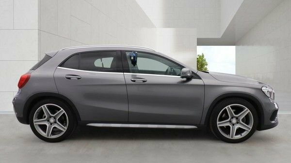 Mercedes-Benz GLA Class 2.1 Gla220 Cdi Amg Line Suv 7G-dct 4Mat Grey #5