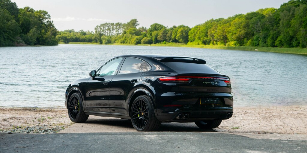 Porsche Cayenne 4.0 V8 E-hybrid 14.1Kwh Turbo S Black #4