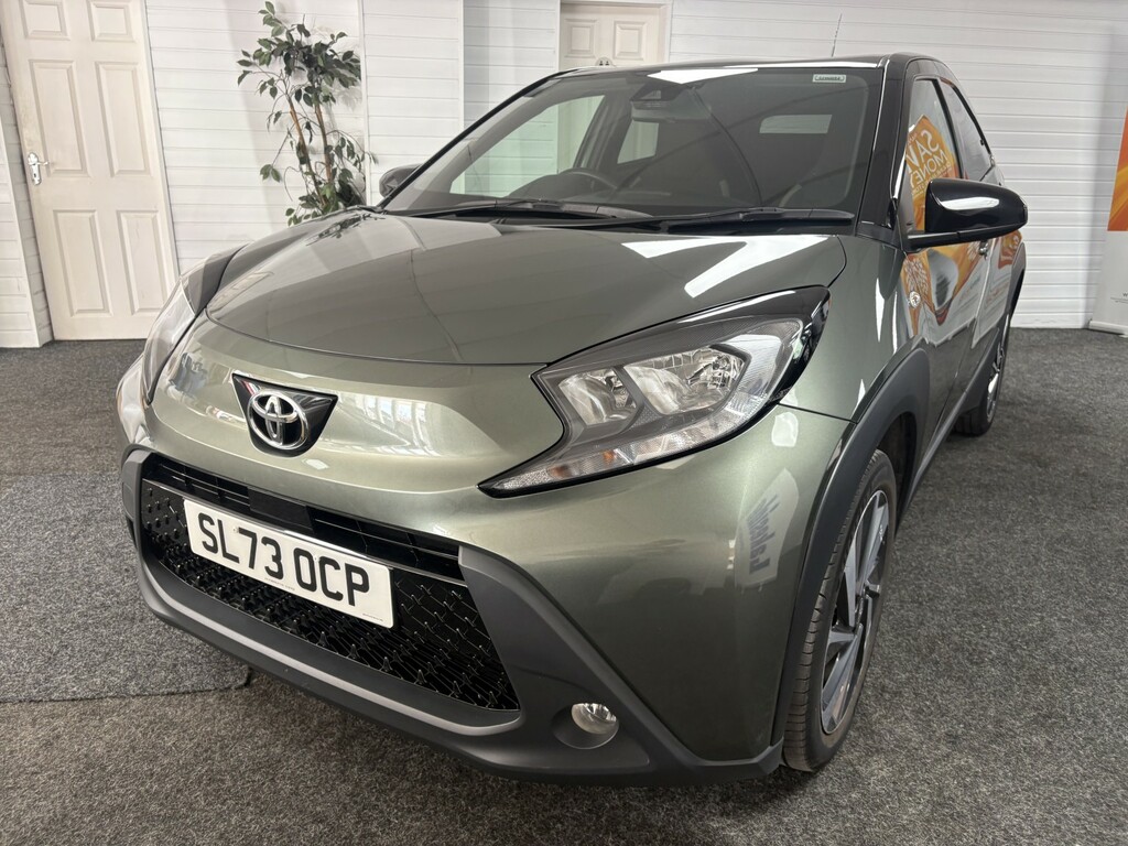 Toyota Aygo X 1.0 Vvt-i Edge Green #3