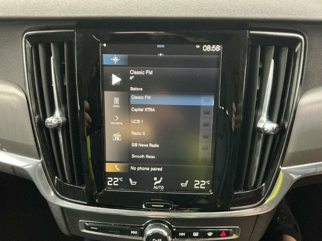 Volvo V90 2L Momentum Plus Blue #6