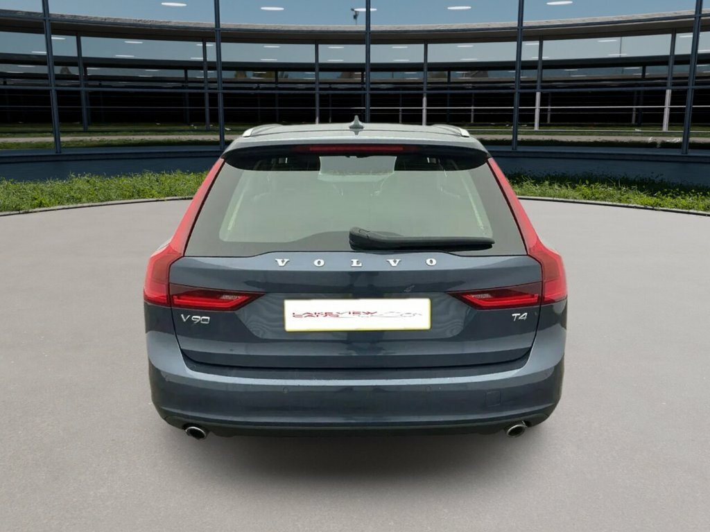 Volvo V90 2L Momentum Plus Blue #4