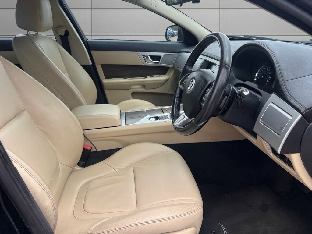 Jaguar XF 3L Luxury Green #3
