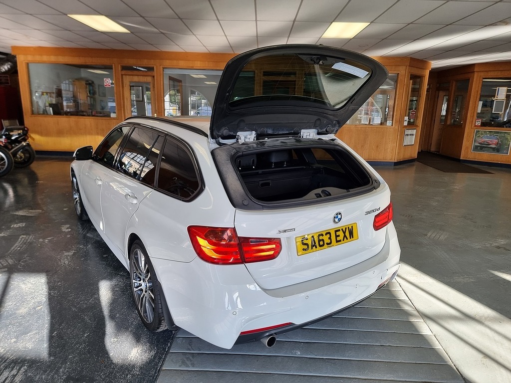 BMW 3 Series 2.0 320D M Sport Touring Xdrive White #4